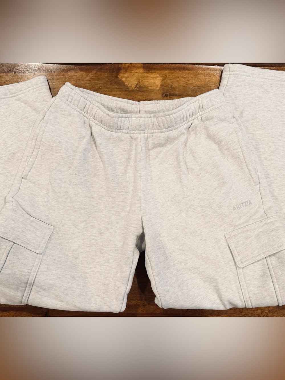 Aritzia Sweatfleece Mega Fit Cargo Sweatpants S